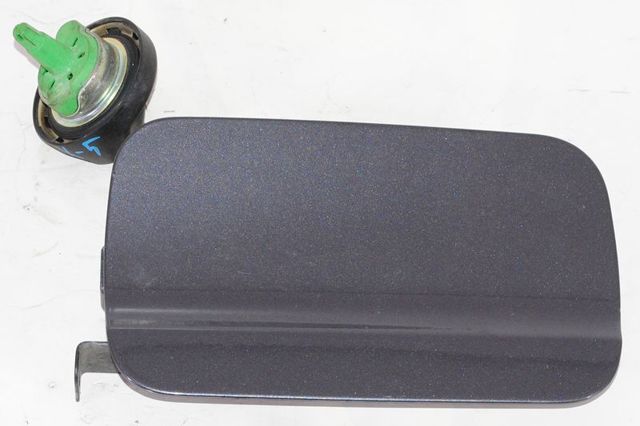 Дверка бензобака 51177001027 BMW