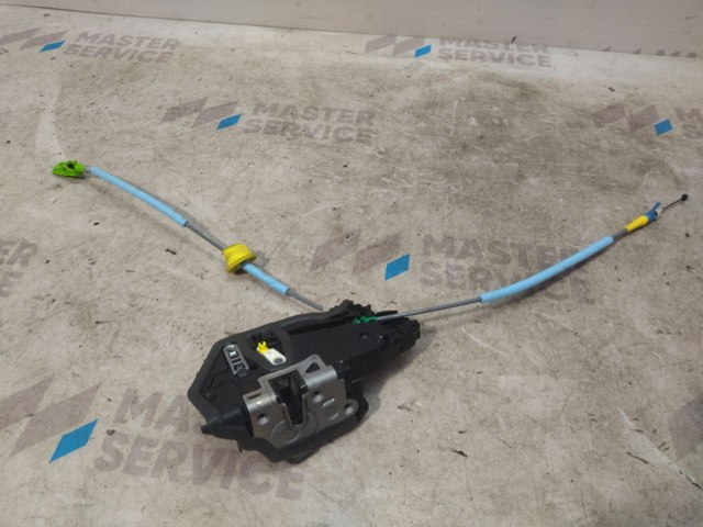 Замок двери водителя 51217445041 BMW