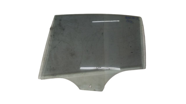 Стекло задней двери, левой 51357259819 BMW