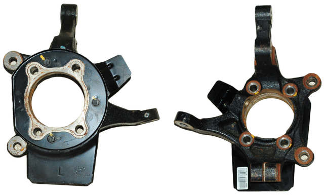 Цапфа поворотная левая 51715A2000 HYUNDAI
