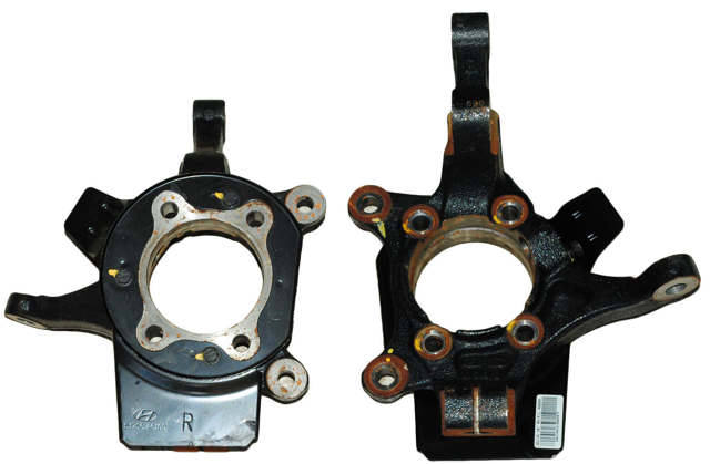 Цапфа передняя правая 51716A2000 HYUNDAI