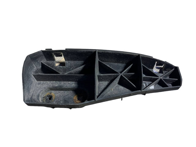 Правый кронштейн заднего бампера 525620F010 TOYOTA