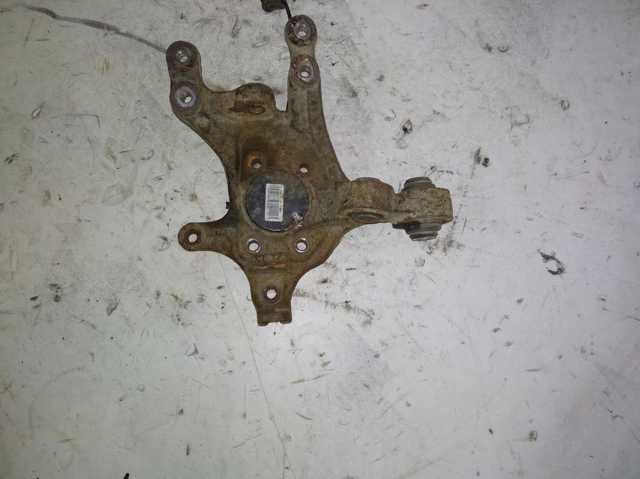 Цапфа поворотная левая 527103W000 HYUNDAI