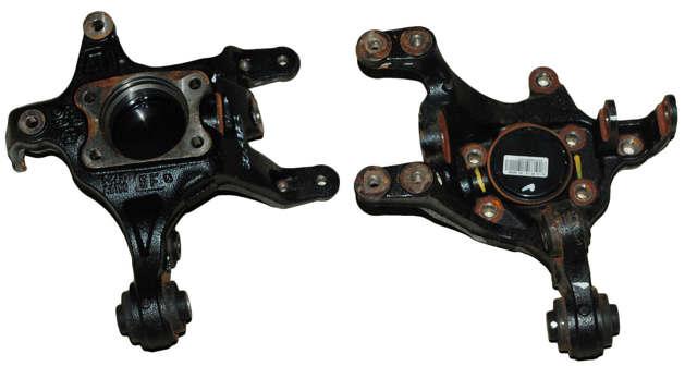 Кулак поворотный правый 52720A6400 HYUNDAI
