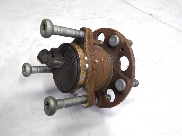 Ступицы задних колес 52730K4000 HYUNDAI