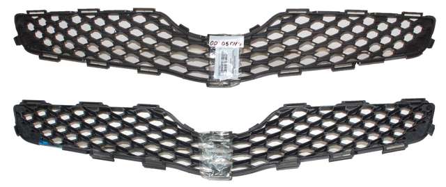 Решетка радиатора 531110D230 TOYOTA