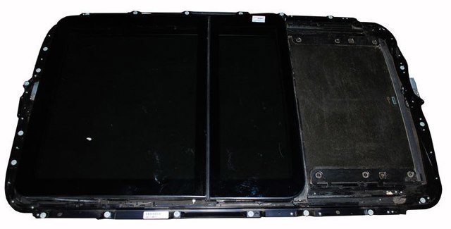 Люк в сборе 54107198757 BMW
