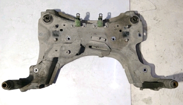 Поперечина передней подвески 544010579R RENAULT