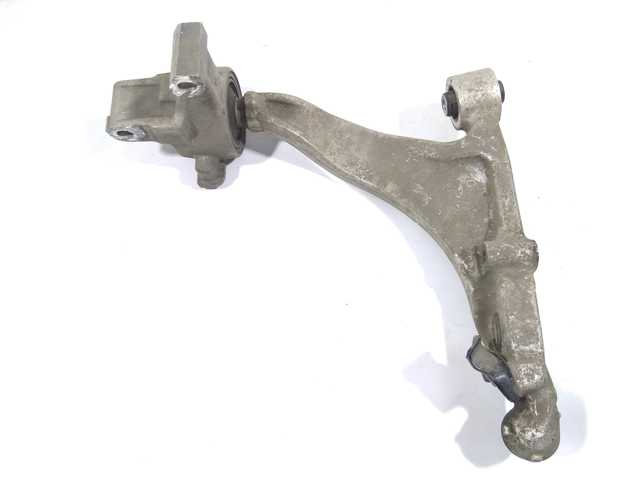 Передний нижний рычаг 545001BA8A NISSAN