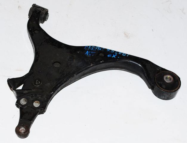 Передний нижний рычаг 545011D000 HYUNDAI