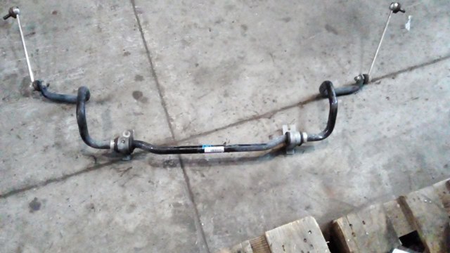 Стабилизатор передней устойчивости 546112097R RENAULT