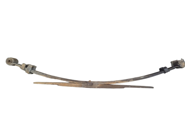 Задние рессоры 55020VK311 NISSAN