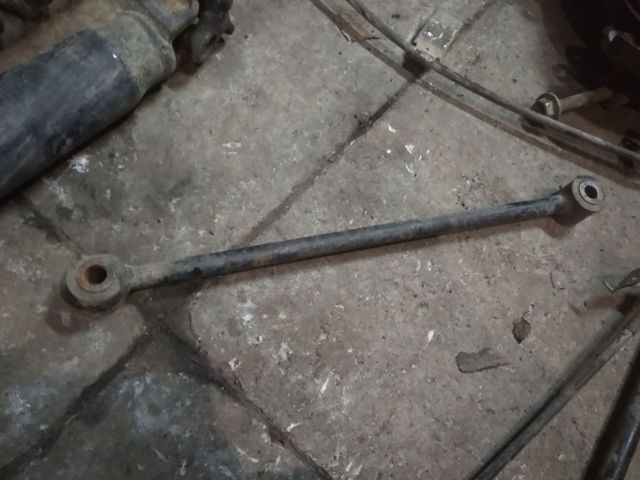 Задняя поперечная тяга 551218H510 NISSAN