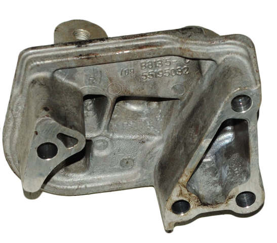 Кронштейн подушки (опоры) двигателя, правой 55195032 FIAT