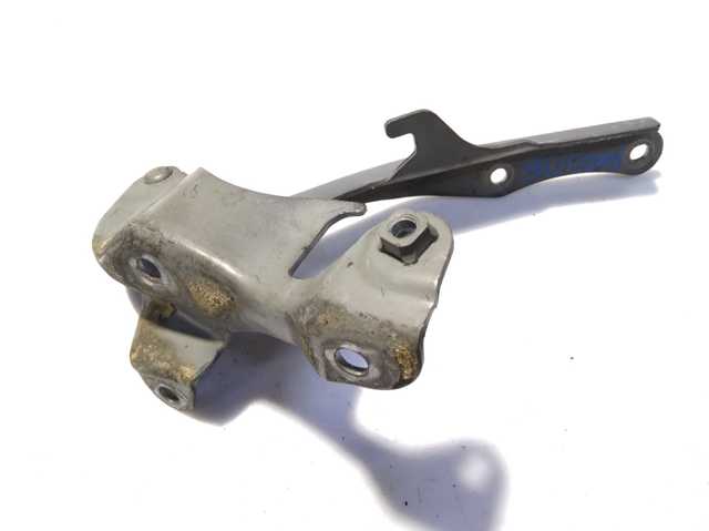 Шарнир капота правый 57260SC0009P SUBARU
