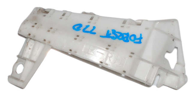 Правое крепление заднего бампера 57707SC060 SUBARU