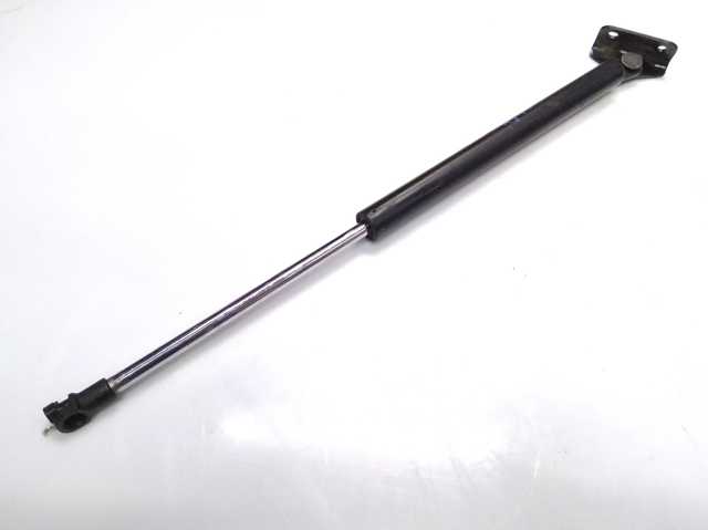 Амортизатор крышки багажника 5802A665 MITSUBISHI