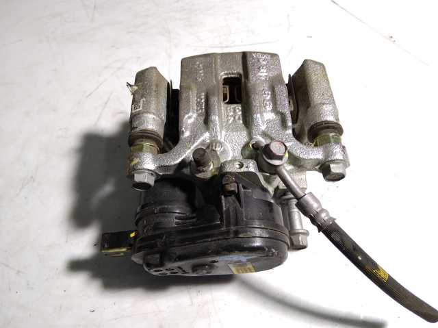 Задний правый суппорт 58311K4A10 HYUNDAI