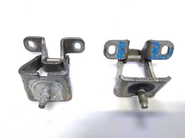 Петля задней багажной, 3/5 -ой двери 5G6827301 VAG