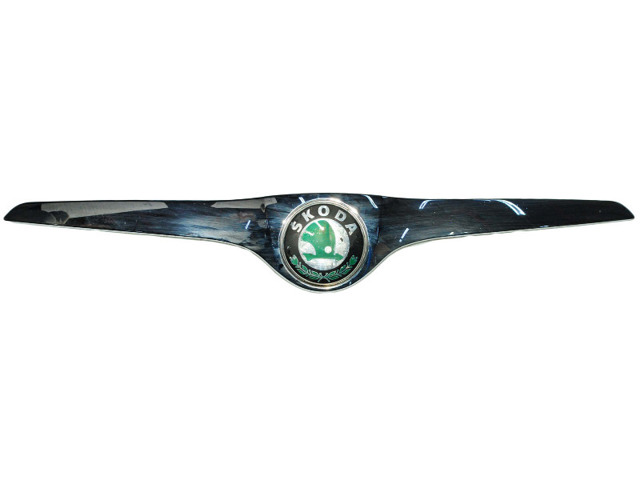 Накладка капота 5J0853633 VAG