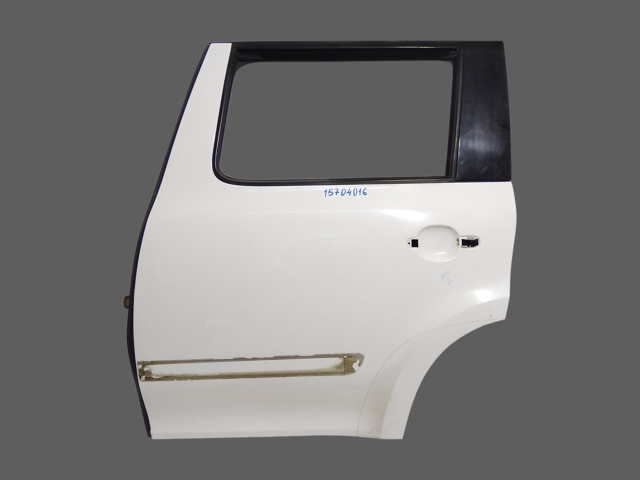Задняя левая дверь 5L0833055 VAG