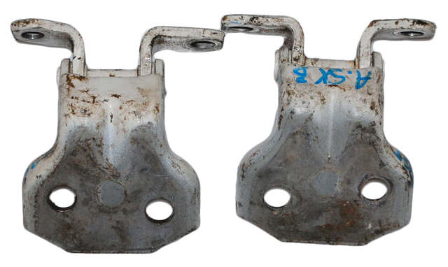 Петля двери передней правой 60079FA010 SUBARU