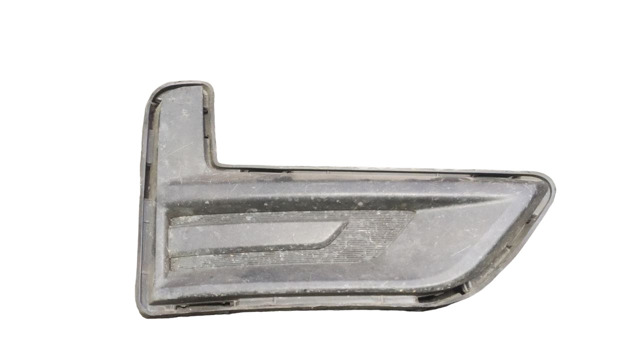 Заглушка ПТФ бампера переднего правая 622565HK0A NISSAN