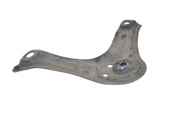 Кронштейн передней балки 62476D3000 HYUNDAI