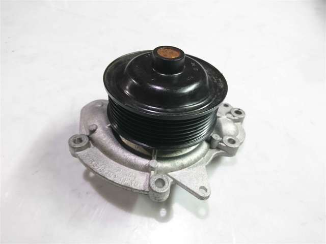 6422002201 MERCEDES Помпа водяная (насос) охлаждения купить в Черновцы