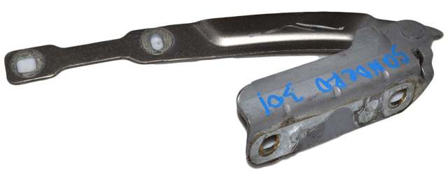 Левая петля капота 654013159R RENAULT