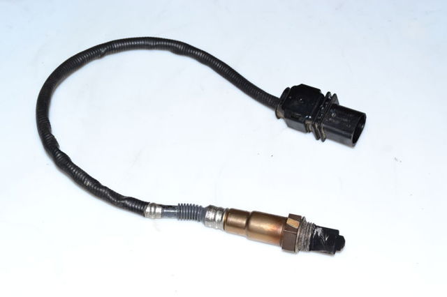 Лямбдазонд, датчик обедненной смеси 6715400017 SSANG YONG