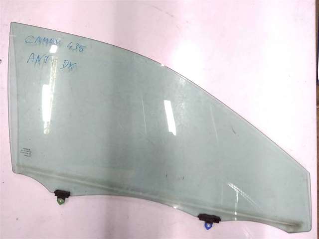 Стекло двери передней правой 6810106190 TOYOTA