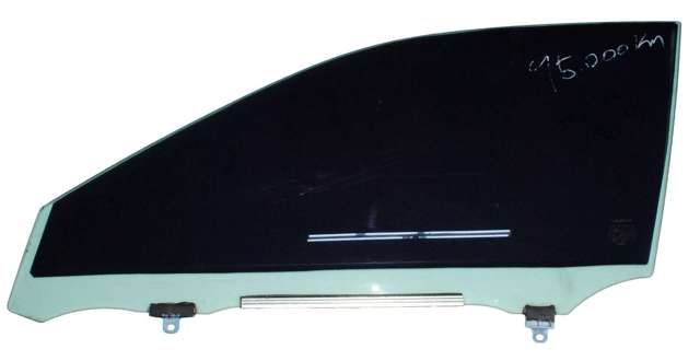 Стекло водительской двери 6810233151 TOYOTA