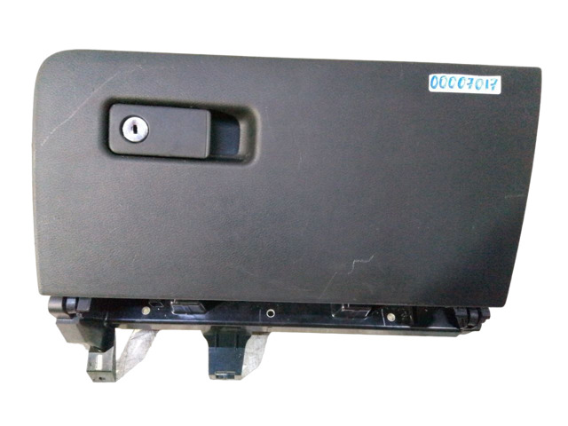 Ящик для перчаток 685005DC0A NISSAN