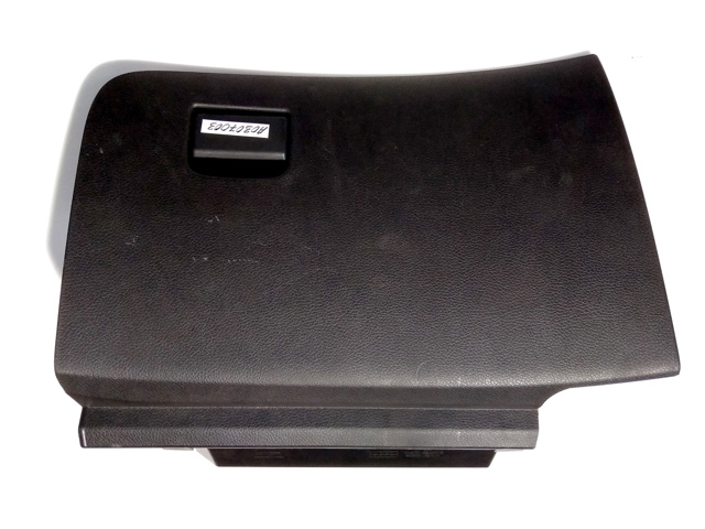 Ящик для перчаток 685105HA0A NISSAN