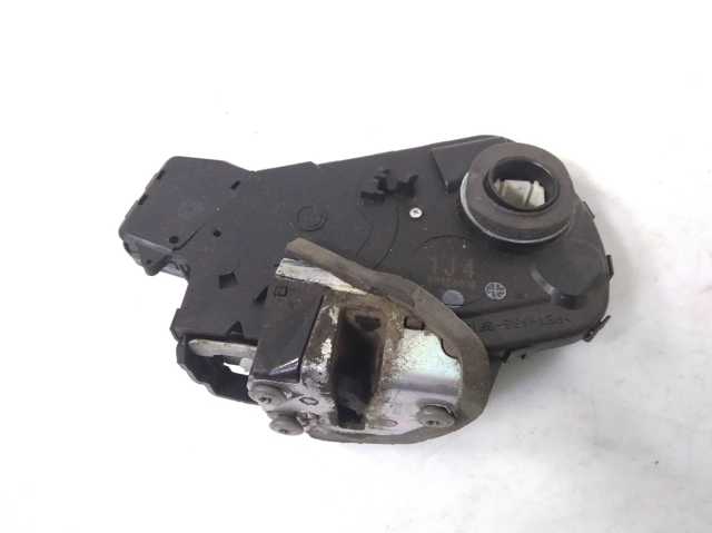 Замок задней двери 691100R010 TOYOTA