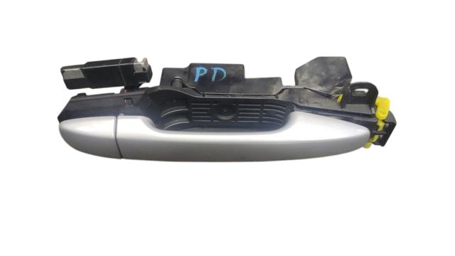 Держатель наружной ручки двери, задней левой 6920305042 TOYOTA