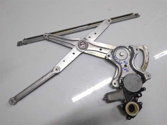 Механизм стеклоподъемника двери передней, правой 6980133080 TOYOTA