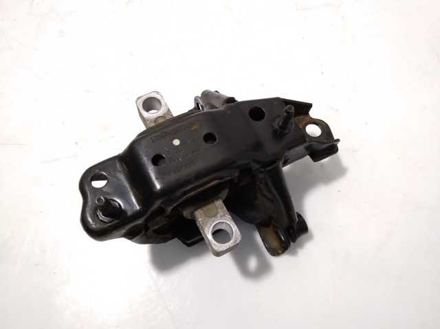 Левая подушка двигателя 6Q0199555AE VAG