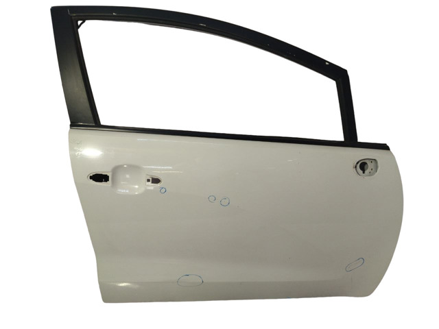 Пассажирская передняя дверь 760041W010 HYUNDAI