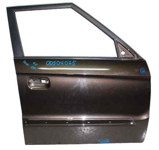 Пассажирская передняя дверь 760042K010 HYUNDAI