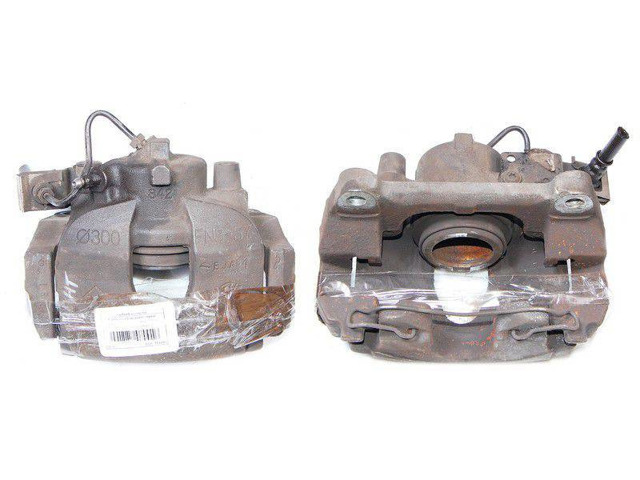 Суппорт тормозной передний правый 7701049104 RENAULT