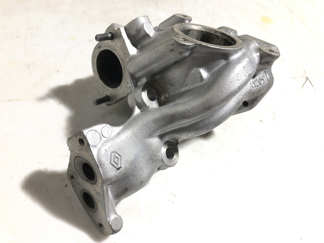 Крышка клапана рециркуции ОГ/EGR 7701060994 RENAULT