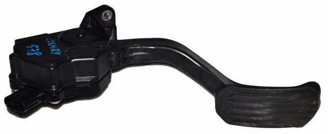 Педали газа 7811007010 TOYOTA
