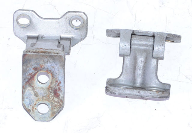 Петля двери передней правой 793202C000 HYUNDAI