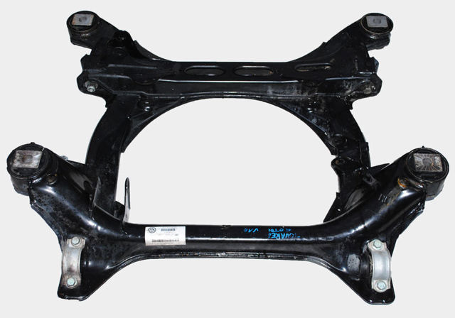 Балка передней подвески 7L0499030N VAG
