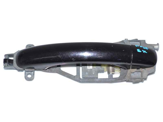 Держатель наружной ручки двери, задней левой 7L0839885A VAG