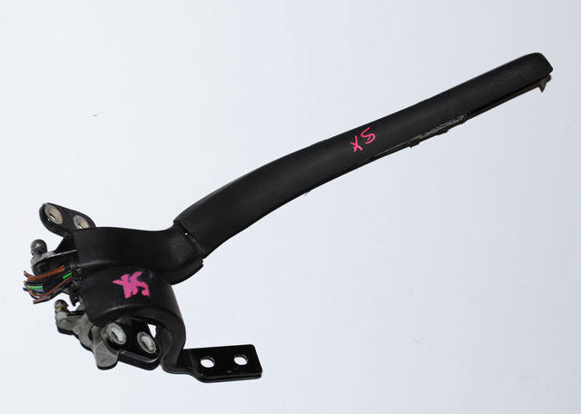 Крепление крышки багажника 7L6827301A VAG