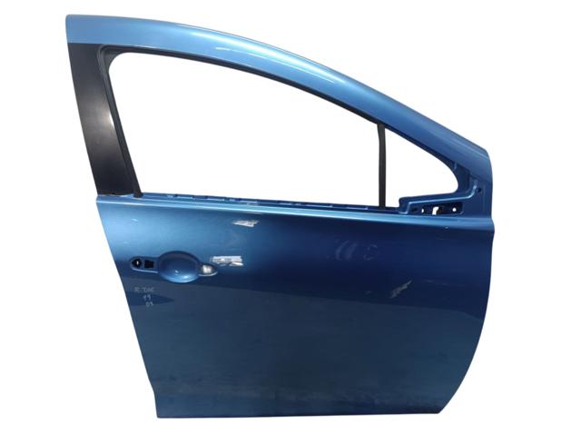 Пассажирская передняя дверь 801004005R RENAULT