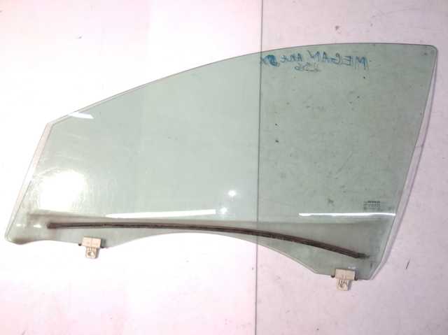 Стекло водительской двери 803012464R RENAULT